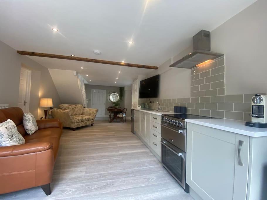 Beautiful 1 Bedroom Holiday Home In Lancaster Buitenkant foto